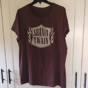 Shania Twain Graphic Tee - Burgundy Short Sleeve Top